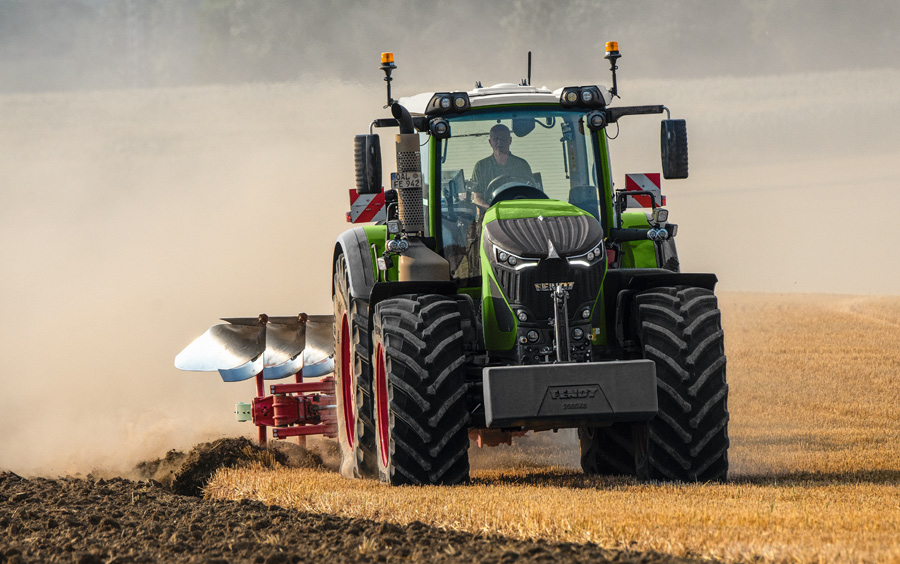 Agrotrak Traktore mieten